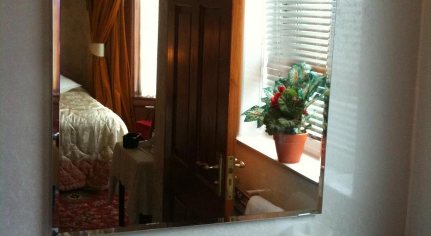 Almond House B&B Edinburgh Bilik gambar